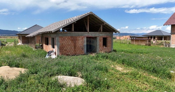 Comision 0! Casă cu 3 camere la rosu Cristian !