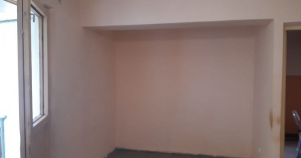 3camere, dec Pta Centrala, etaj 1