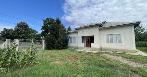 Casă cu 4 camere Suraia