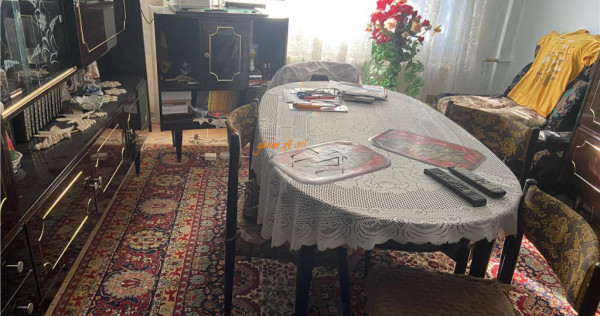 Apartament 2 camere , zona Cartier Sud, decomandat , 54 mp