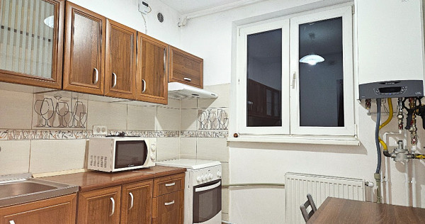Apartament 2 camere de inchiriat, zona Romanilor - Boul Rosu Arad