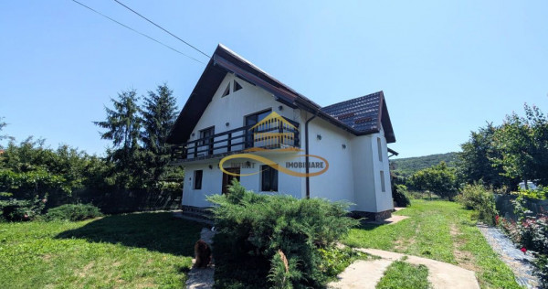 Casă &icirc;n Traian, poziție excelentă!