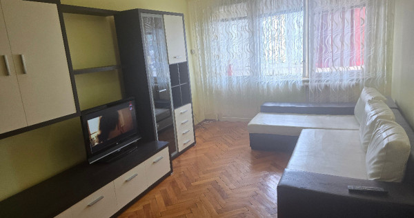 Vand apartament 3 camere decomandat in Deva, I. Maniu, mobilat