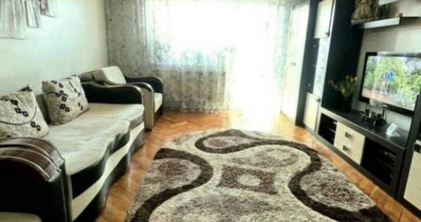 Apartament cu 3 camere, Cetate-Piață