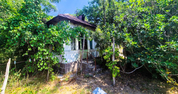 Casa , teren intravilan Urlueni Barla Arges