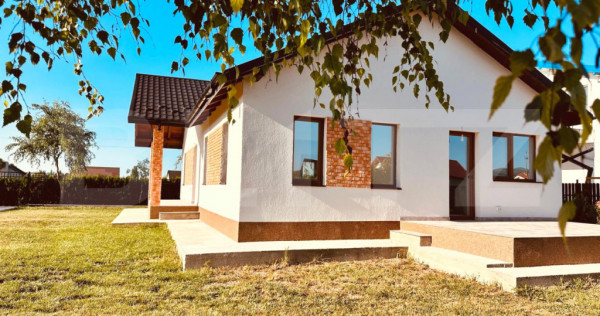 Casa cocheta de vanzare, cu 3 camere, zona Ciurea