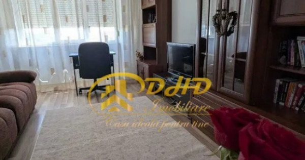 Apartament cu 3 camere situat pe Bl. Independenței