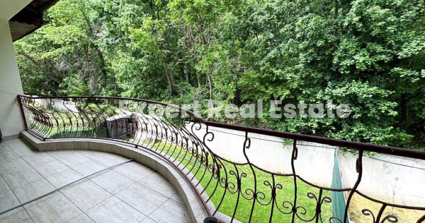 APARTAMENT SPATIOS 3 CAMERE-OTOPENI