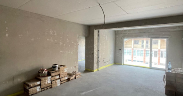 Apartament de 2 camere, bloc nou, 64 mp, etaj 1, zona Centru