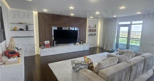 Penthouse de Lux cu vedere pe lacul tei