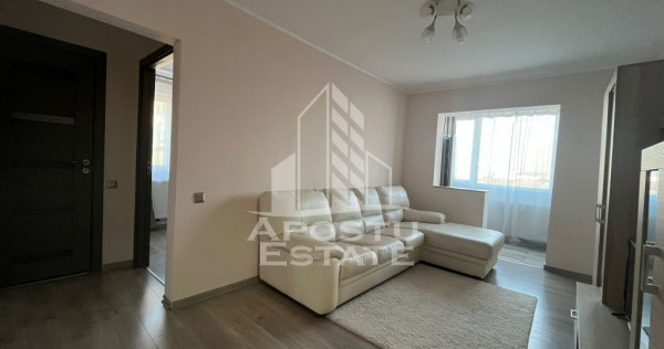Apartament cu 3 camere, centrala proprie,renovat complet,...