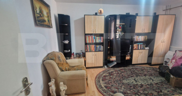 Apartament cu 3 camere Astra, etaj 1, beci, decomandat
