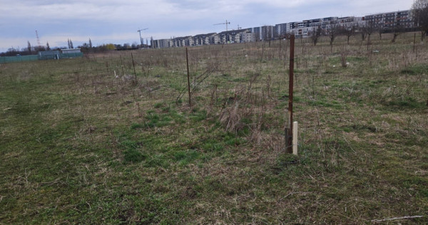Teren Intravilan Zona Tractorul
