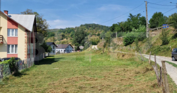 Teren intravilan , suprafata 2100mp in zona Rebrisoara