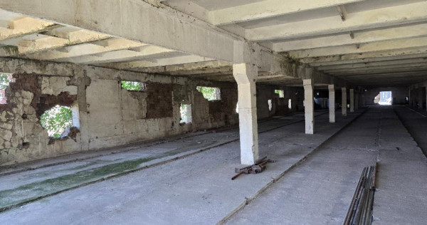 Hala , SC total 2048 MP , P+E, trifazic , teren 2000 mp, zona Borsului