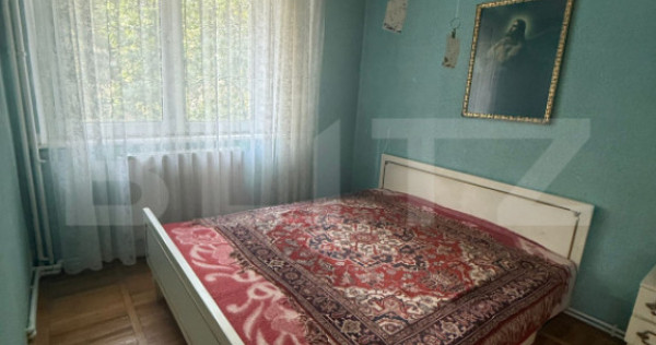 Apartament cu 3 camere, etaj intermediar, zona Centrala