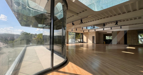 Spatiu modern in cladire unicat