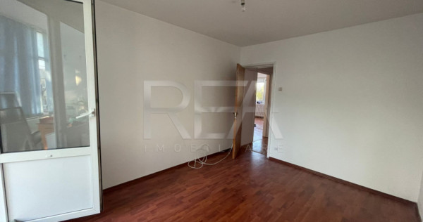 Apartament 3 Camere , Semi-Decomandat , Zona Gazarului