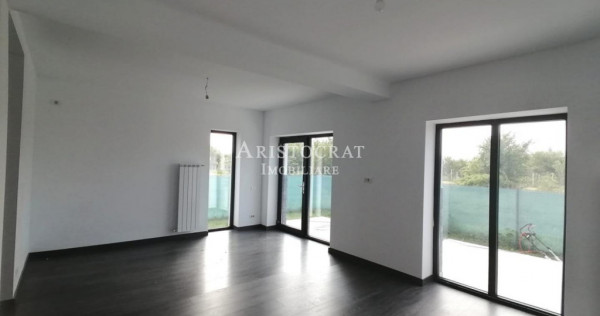 Duplex proximitate lac Corbeanca