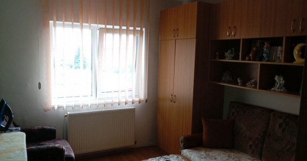 Apartament 3 camere, decomandat, Câmpia Turzii