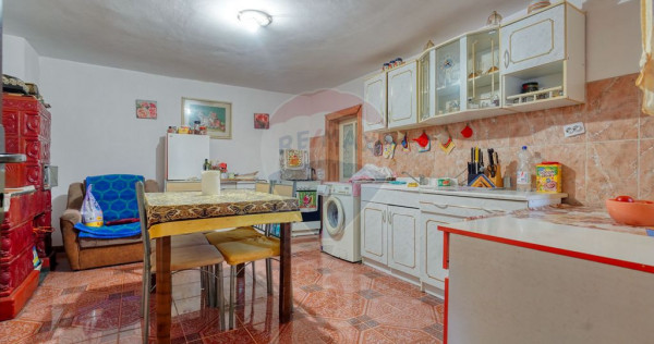 Proprietate 691 mp + anexe, ideal renovare – Dumbrăvi?...