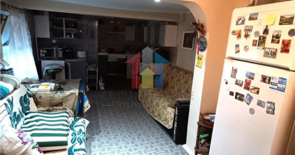 Casa, zona Chercea, constructie BOLTARI, anul 2000