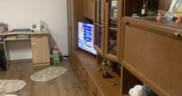 Apartament 2 camere decomandat, zona Electroputere Mall