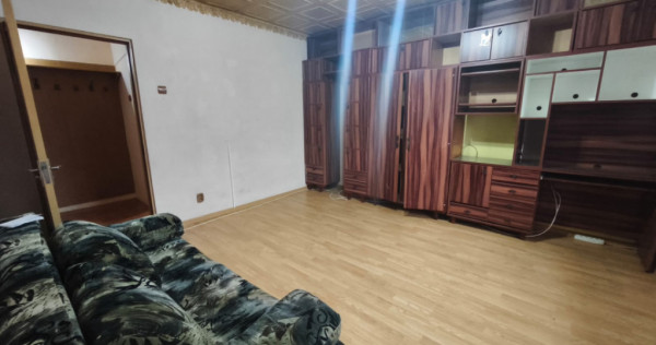 Garsoniera de vanzare, etaj 1, 30 mp, Siret