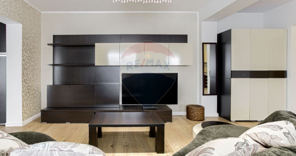 Apartament 3 camere + loc de parcare zona Subcetate