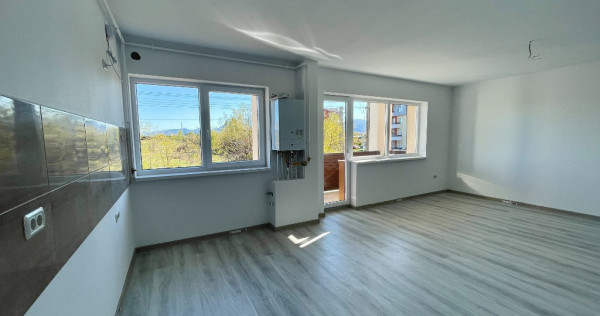 Apartament cu 3 camere la super pret in Sanpetru, pret de BLACK FRIDAY