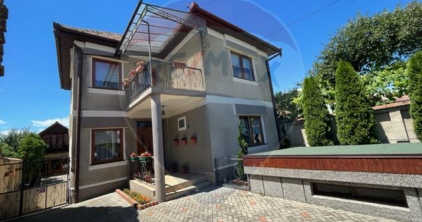 Casă str. Progresului , Sebes, destinatie : uni/multifam...