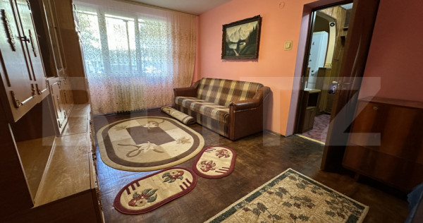 Apartament cu 2 camere, zona Rogerius