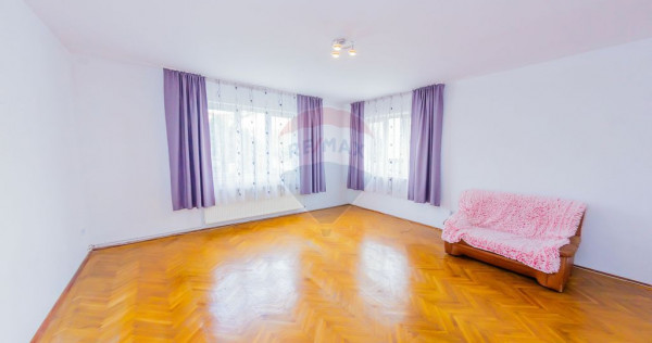 Parter de casă 133 mp de închiriat în centrul orașulu...