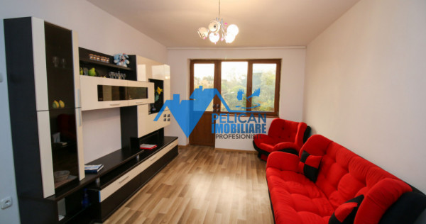 Vest, U-uri, 3 camere, decomandat, renovat