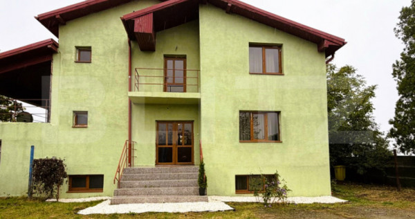 Vilă 380mp, cu panoramă și curte de 2100 mp &icirc;n C&acirc;rcea