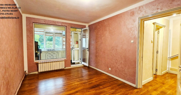 Apartament 4camere duplex,etaj1-2, 2 balcoane,boxa,loc parcare,Central