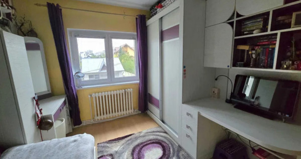 Apartament cu 3 Camere Decomandate - Etaj 1 Zona Obcini