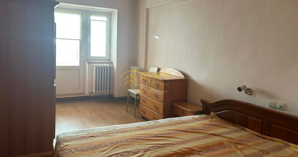 Apartament 3 camere decomandat in zona Garii