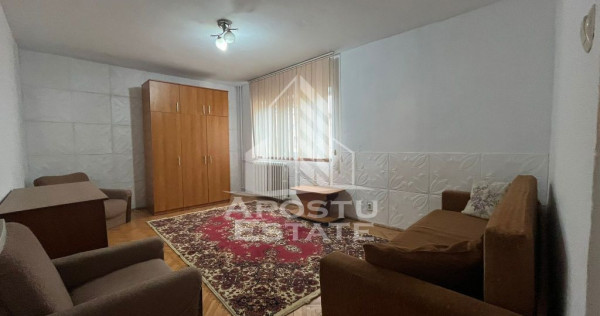 Apartament cu 2 camere, decomandat, situat in Plavat II