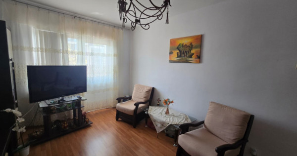 Targu Cucu- Apartament 3 camere decomandat