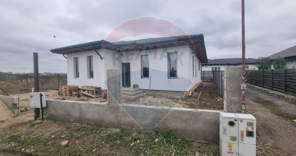 DE VANZARE - Casa 4 camere in Câmpia Vlăsiei/Dârza