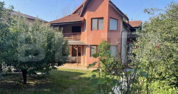 Vilă mobilata + teren 800 mp Bucium, zona Plopii fara Sot