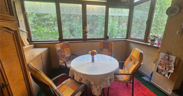 Apartament spatios 3 camere mobilat in Cartierul Latin - eta