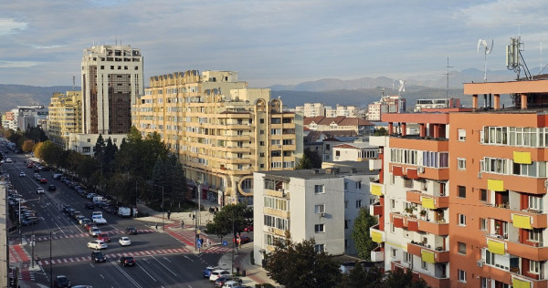 Apartament 2 camere, 2 balcoane + terasa,decomandat, Bv Decebal