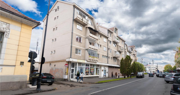 FILMTur LIVE!Spatiu Ultracentral,Sfantu Gheorghe,purtator pr