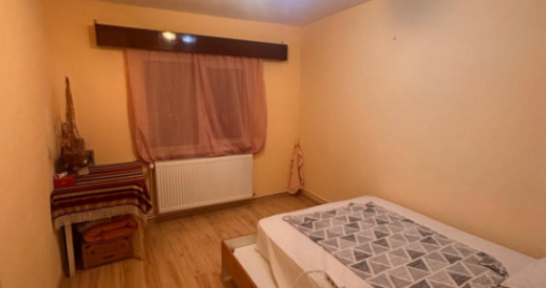 Apartament 4 camere de vanzare, Tomis Nord-, Constanta