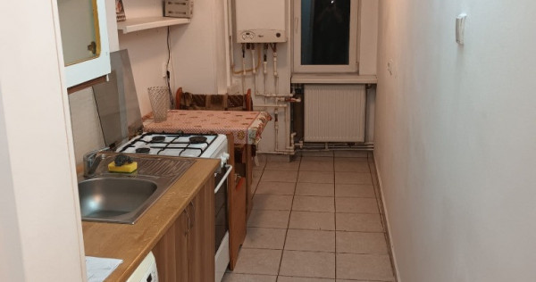 Apartament 1 cameră decomandat, Rond Vechi – Nicolina, Iași