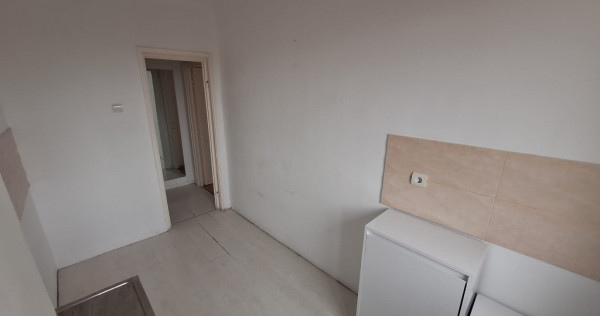 Apartament de vanzare in Constanta, Gara - 2 camere decomandat