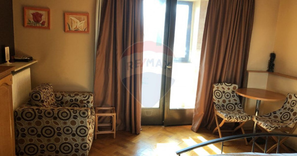 Garsonieră decomandată, vedere catre Dâmbovița, Uniri...