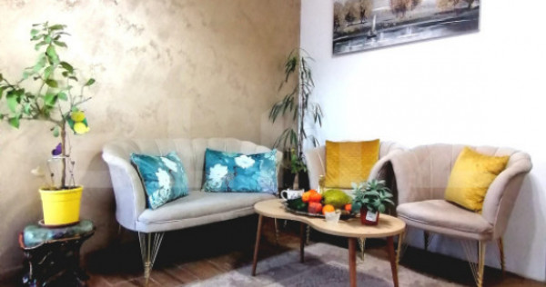 2 CASE la pret de una DRAGANESTI PH